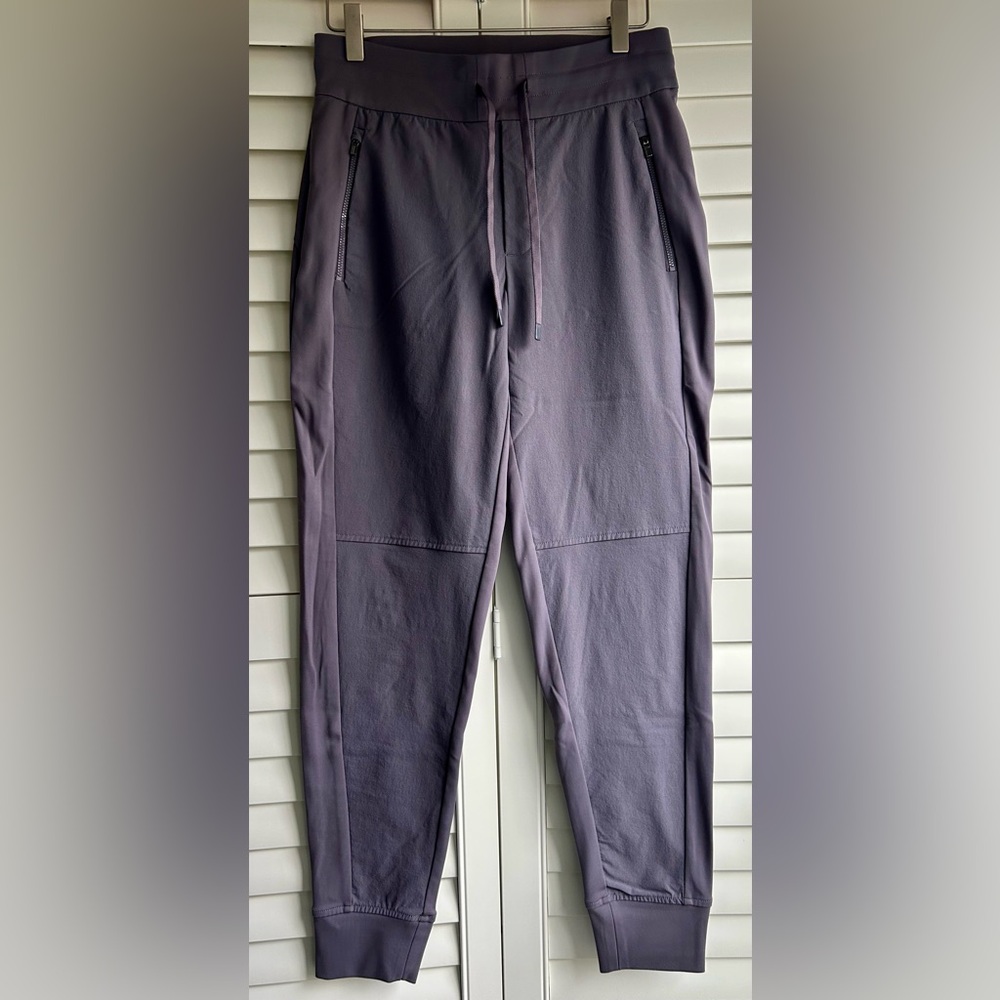 Athleta Headlands Hybrid Trek Mid Rise Jogger in dusk violet size 4